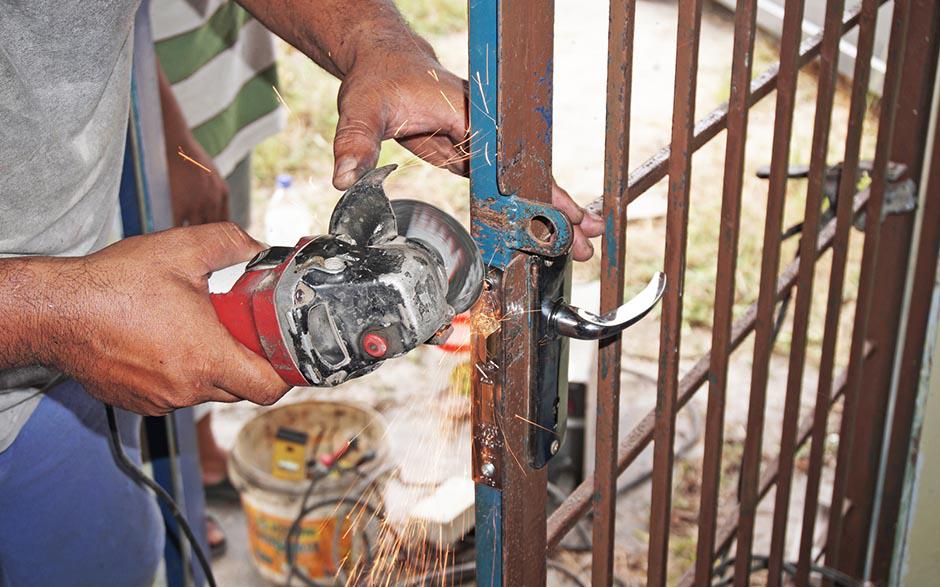 changer serrure porte de garage Beauvais